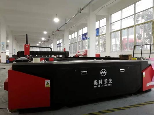 Jual langsung CNC stainless steel sheet metal mesin pemotong serat laser untuk toko makanan