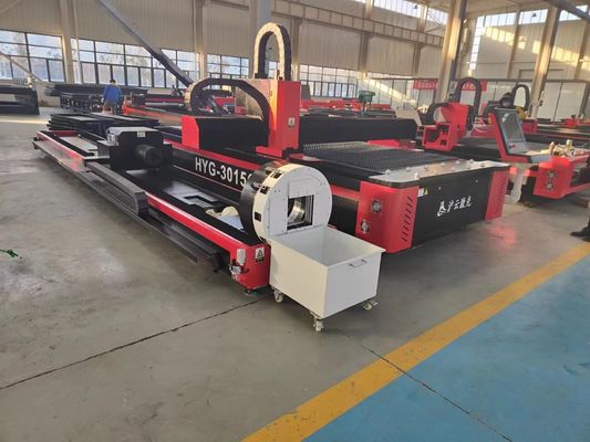 Mesin pemotong logam 1500mm*3000mm Peralatan laser industri 1000W CNC Fiber Laser