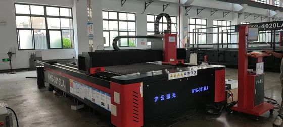 3015 Mesin pemotong laser serat 1000W 1500W 2000W 3000W dengan konfigurasi tipe Gantry