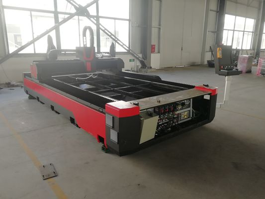 Mesin pemotong aluminium serat laser CNC 3015 dengan berat 5000 kg